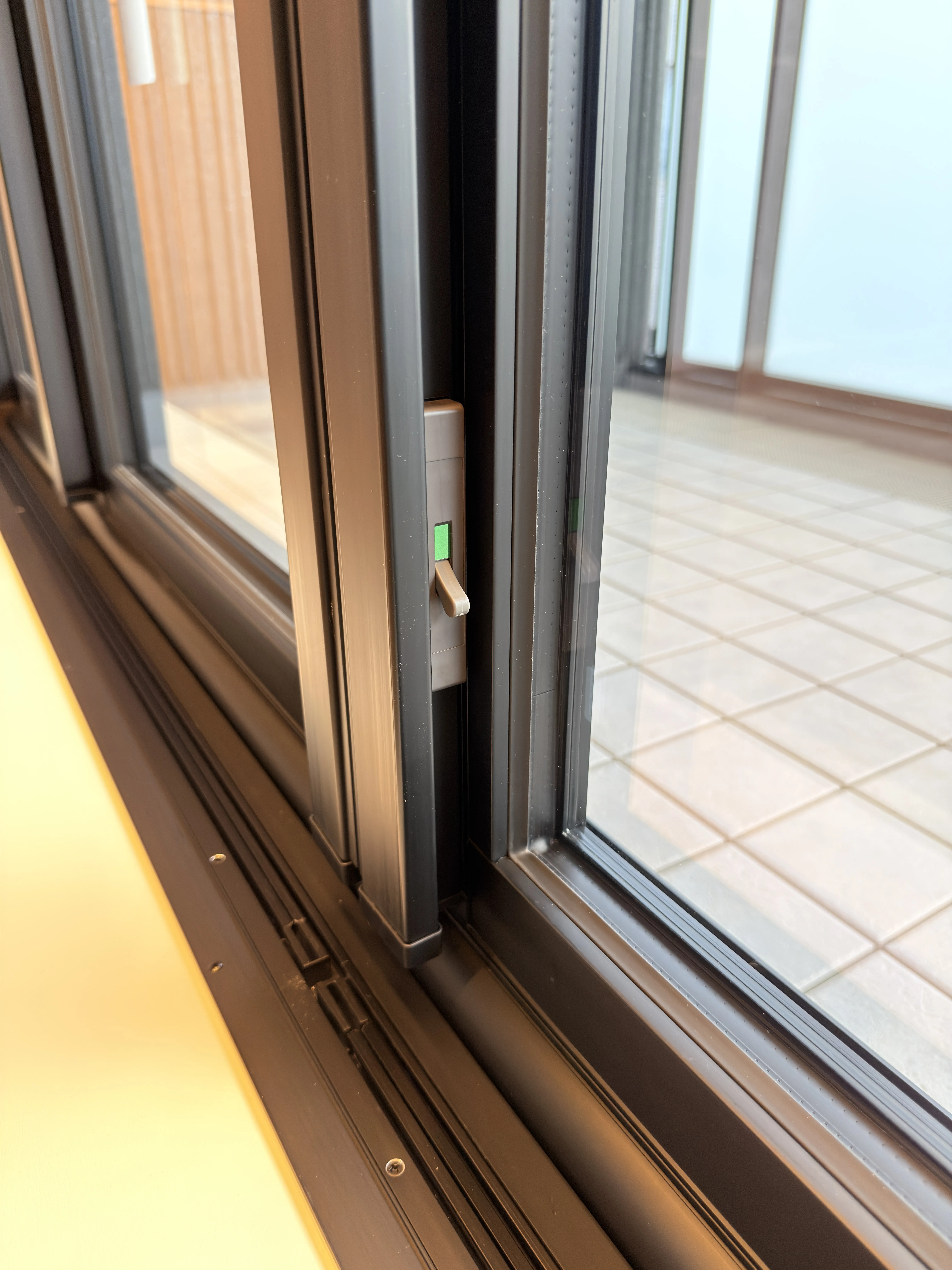 フォールディングウィンドウ 下部